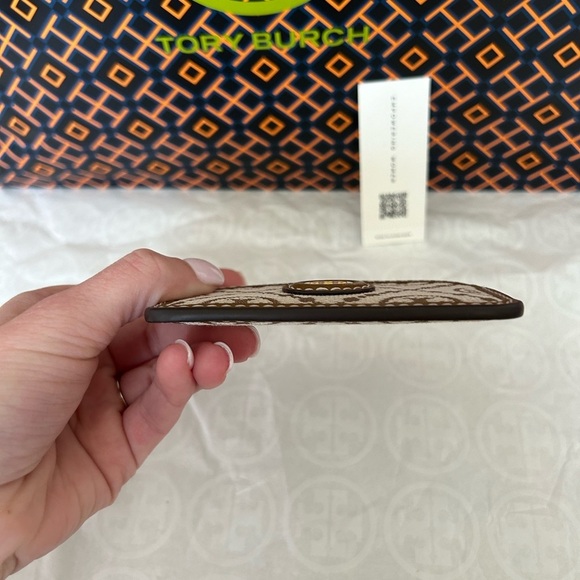 Tory Burch T Monogram Jacquard Card Case Hazelnut Gold Tan Brown - Picture 4 of 5